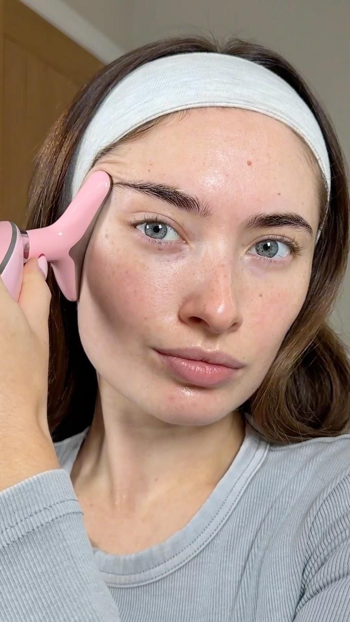 Masajeador Facial Antiedad con Luz LED – Rejuvenece tu piel en minutos desde casa, Di adios a las lineas de expresion y arrugas.